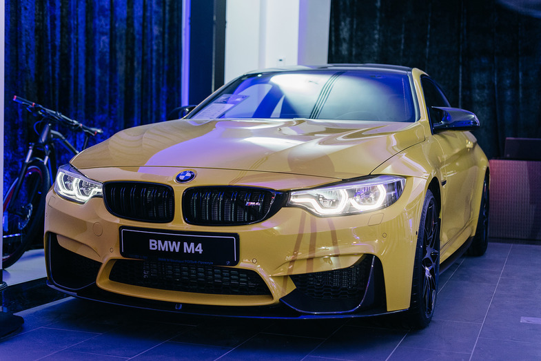 «Цезарь Сателлит» выступил партнером на открытии бутика BMW M-серии